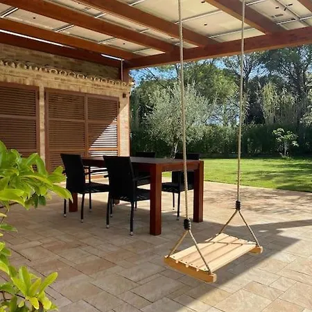 Piscinaconvistasibillini Villagula Appartement Corridonia